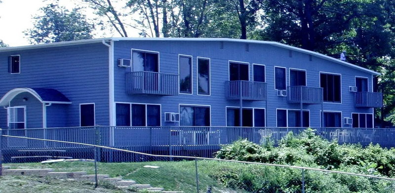 Pottawattamie Resort Motel - Web Listing (newer photo)